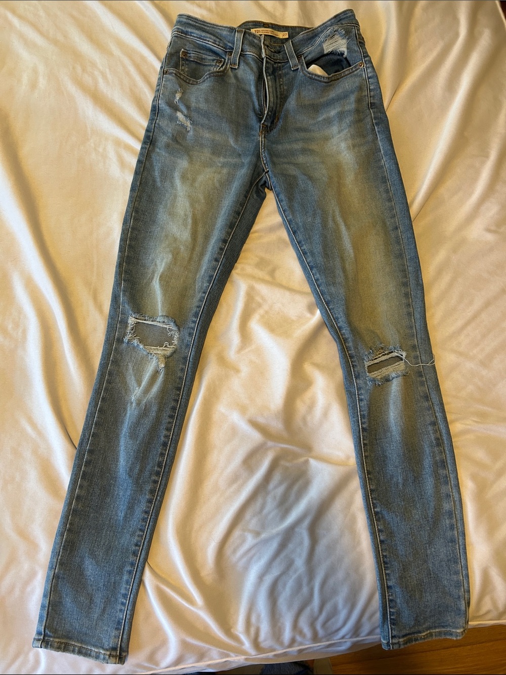 Levi’s 721 high rise skinny jeans